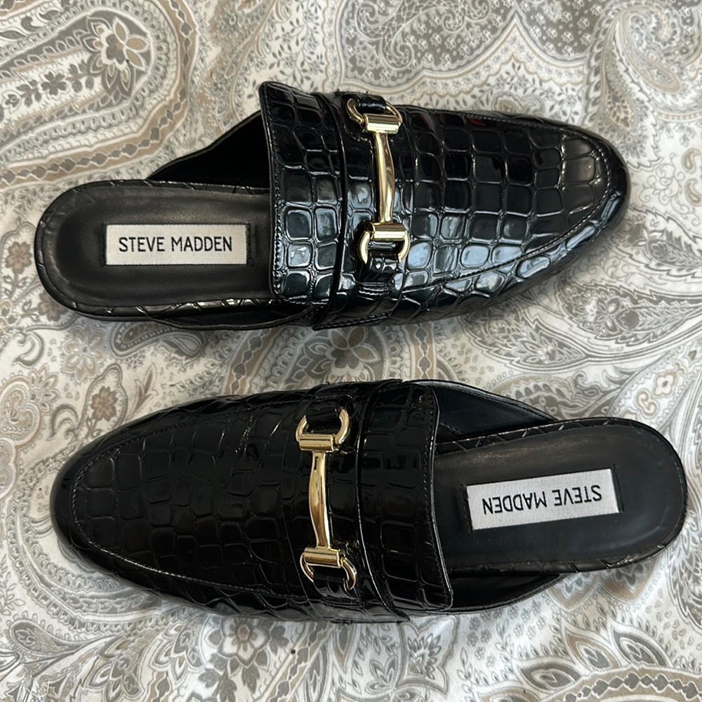 Steve Madden black/gold mules